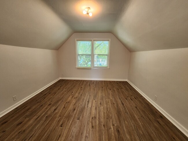 Building Photo - 615 Kirkwood Ave