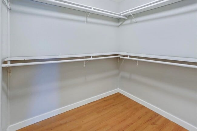 Building Photo - 3541 Mt Pleasant St