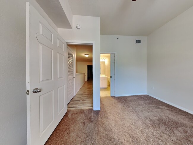 Building Photo - 5236 Hampton Beach Pl