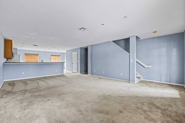 Building Photo - 1944 SE High Springs Dr