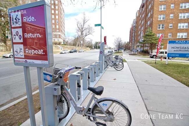 Building Photo - 209 Emanuel Cleaver II Blvd.