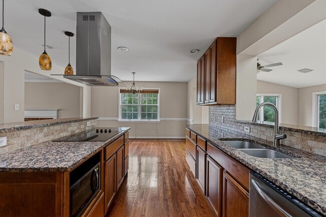 Building Photo - 1322 Cordelia Ct