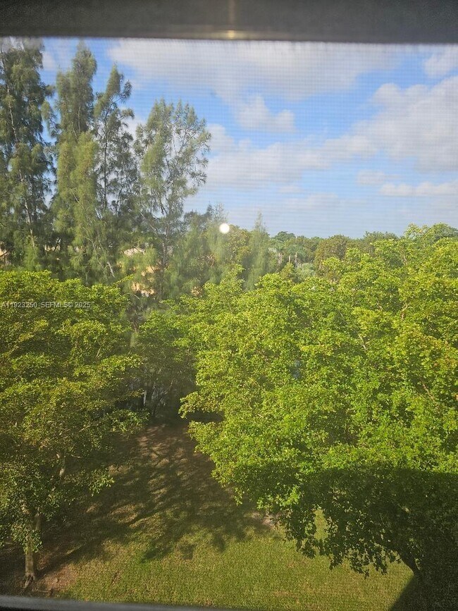 Building Photo - 14250 SW 62nd St