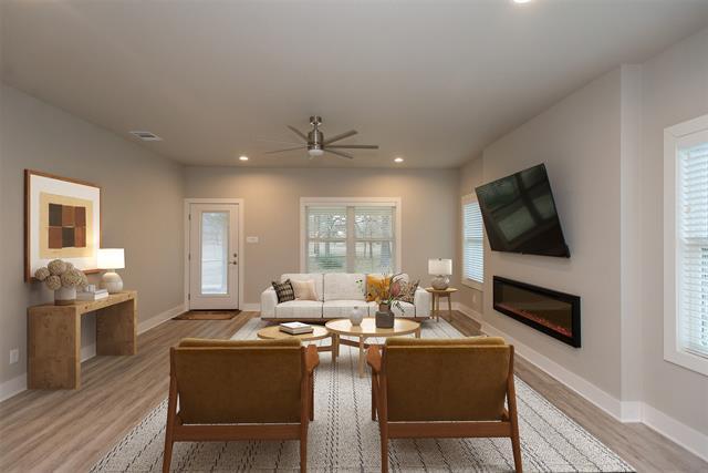 Building Photo - 347 Enchanted Dr