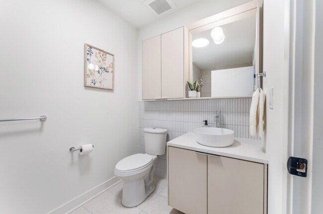 Building Photo - 857 Communipaw Ave