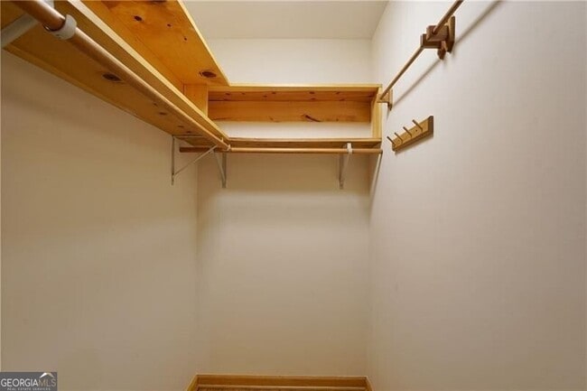 Building Photo - 127 Columbine Dr
