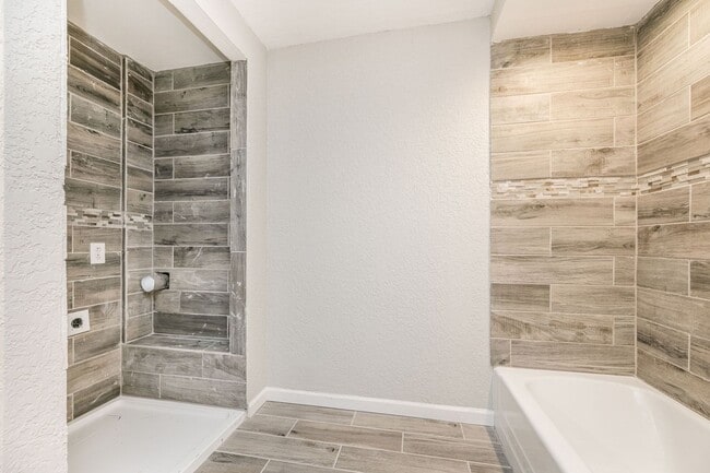 Building Photo - 4/2 Home for Lease