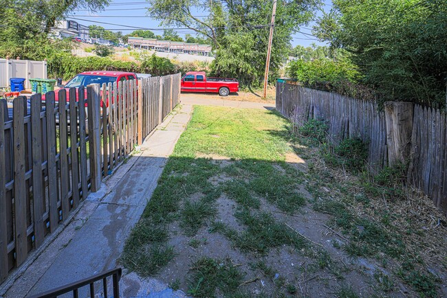 Building Photo - 5662 Kavon Ave