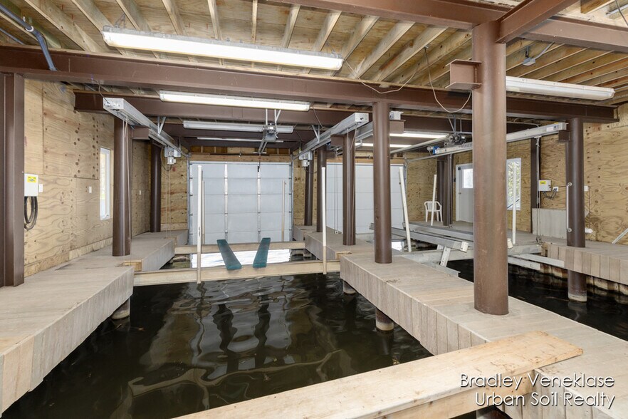Building Photo - 7635 Sandy Hollow Ln SE