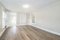 Building Photo - 16 Front St