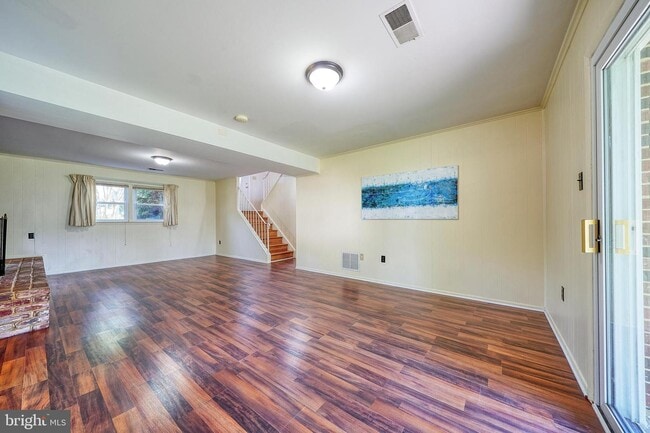 Building Photo - 9516 Bonair Dr