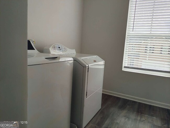 Building Photo - 522 Pemberton St