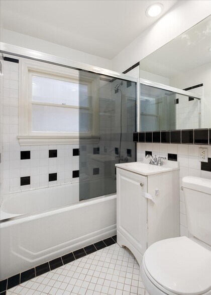 Bathroom - 6612 Emmet Ter