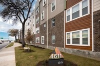 Building Photo - 4611 N Interstate 35 Frontage Rd