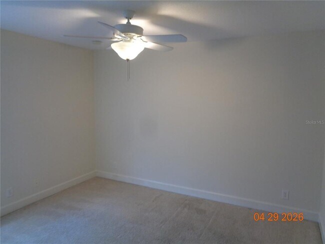 Building Photo - 210 Woodhouse Ln