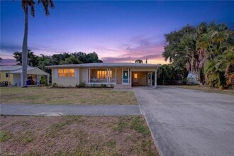 Building Photo - 1420 Maravilla Ave