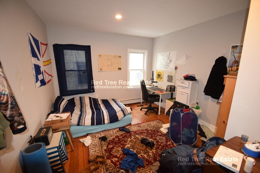 Building Photo - 34 Long Ave