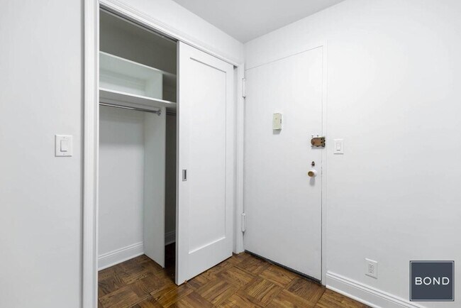 Building Photo - 405 E 56th St