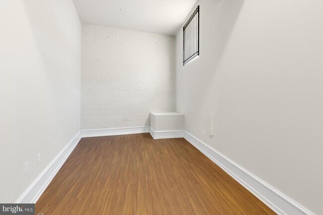 Building Photo - 2136 E Dauphin St