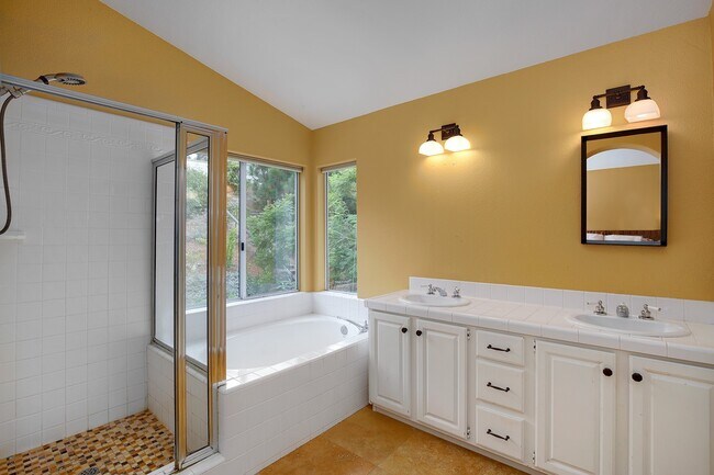 Building Photo - Carlsbad Home 3 Bedroom + retreat, 2.5 Baths 2 Car Garage