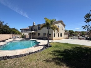 Building Photo - 885 Alsace Dr