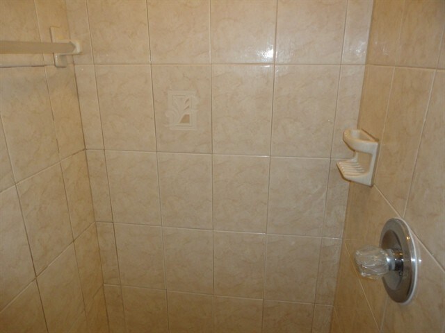 Building Photo - 1933 Woodcut Dr