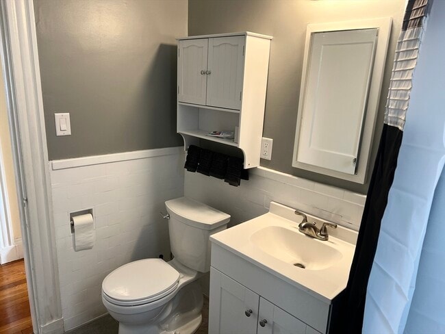 Building Photo - 31 Cutler St