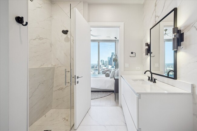 Building Photo - 1711 Allen Pkwy