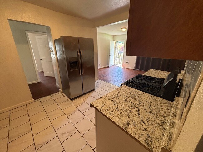 Building Photo - Tulsa Single Family Home for Rent 3 beds 2 bath