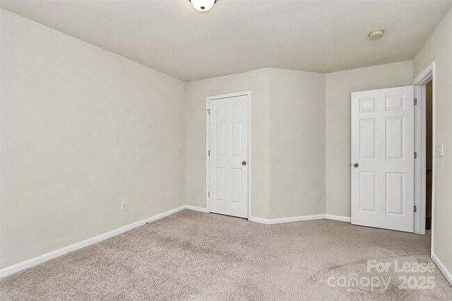 Building Photo - 1445 Laraway Ct NW