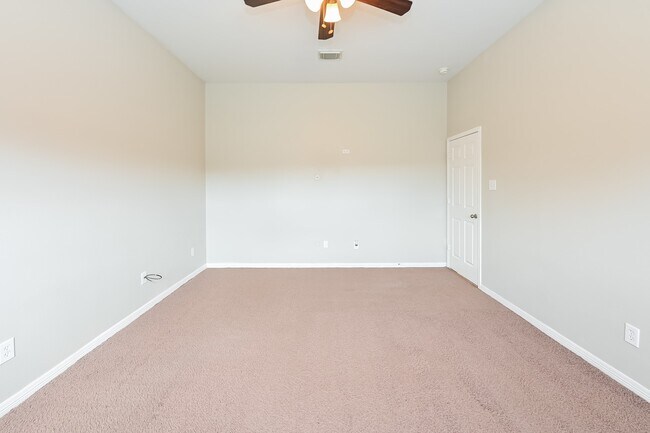 Building Photo - 10364 Stone Gate Dr