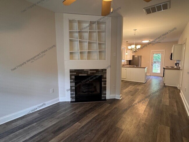 Building Photo - 10908 Connally Ln