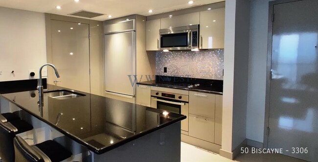 Building Photo - 50 Biscayne-3306