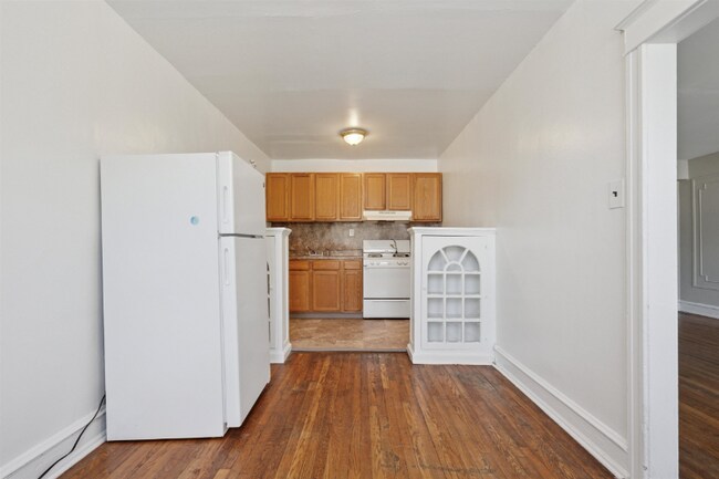 Building Photo - 243 W Tulpehocken St