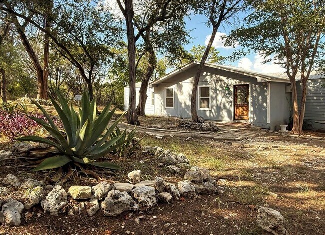 Building Photo - 10601 Ridge Rim Dr
