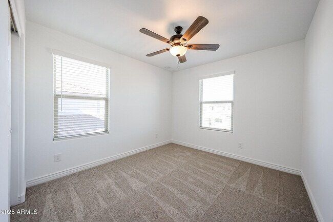 Building Photo - 14759 W Cottontail Ln