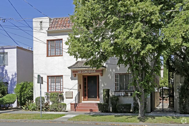 Building Photo - 1504 28th St