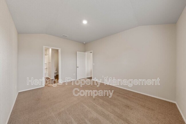 Building Photo - 8718 Broad Wing Dr