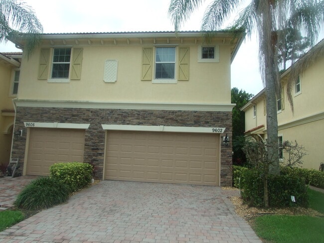 Primary Photo - 9602 SW Purple Martin Way