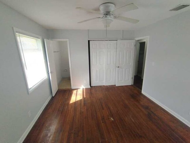Building Photo - 6607 Rhone Dr