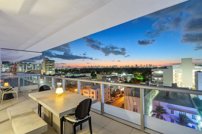 Building Photo - 3737 Collins Ave