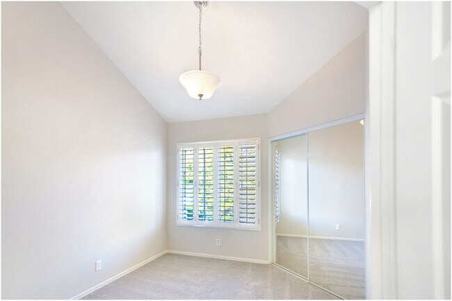 Building Photo - Rancho Niguel Dream Condo!