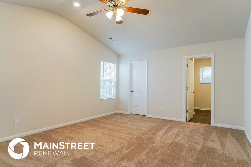 Building Photo - 508 Gusty Ln