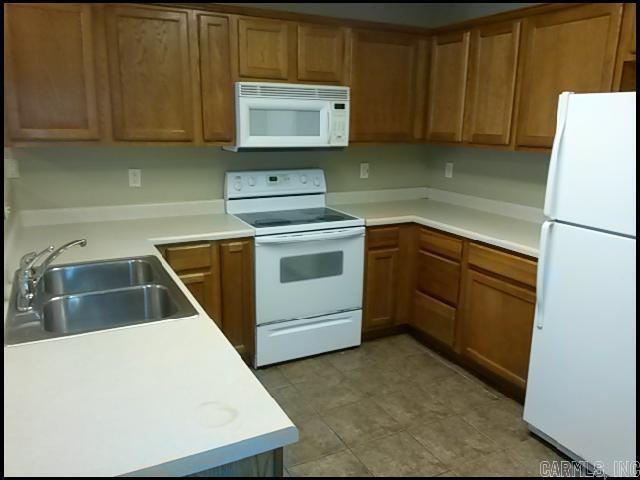 Building Photo - 10800 Frenchmen Loop