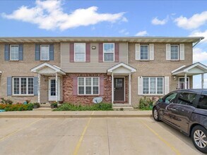 Building Photo - Affordable 3-Bedroom, 1.5-Bath Townhome in...