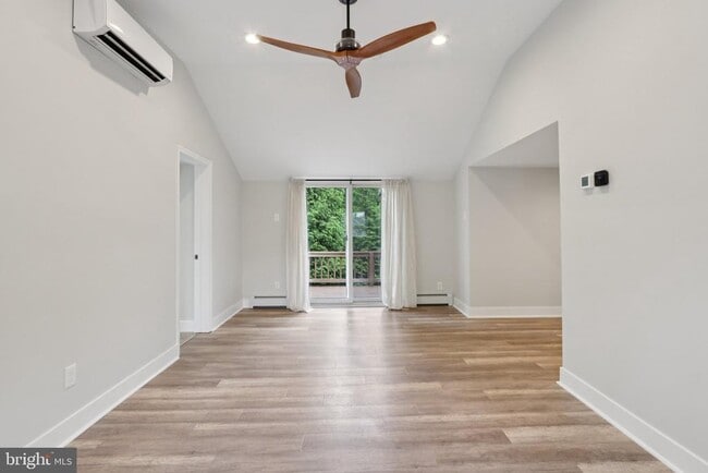 Building Photo - 2774 Woodland Ave