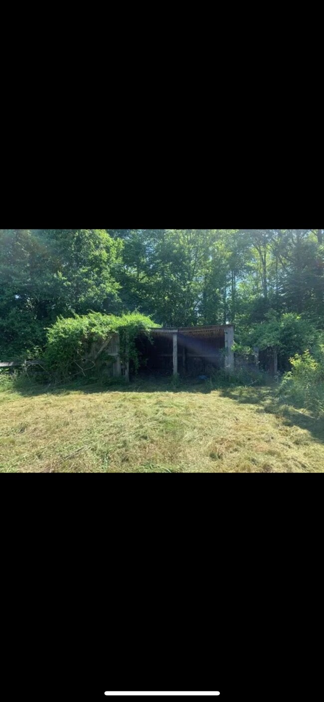 Building Photo - 99 Windy Farm Rd