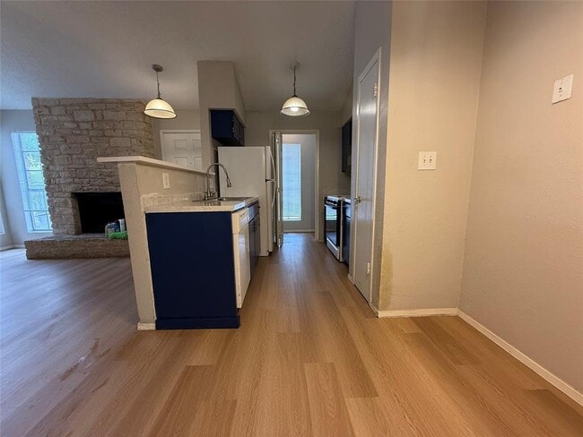 Building Photo - 10440 Doc Holliday Trail