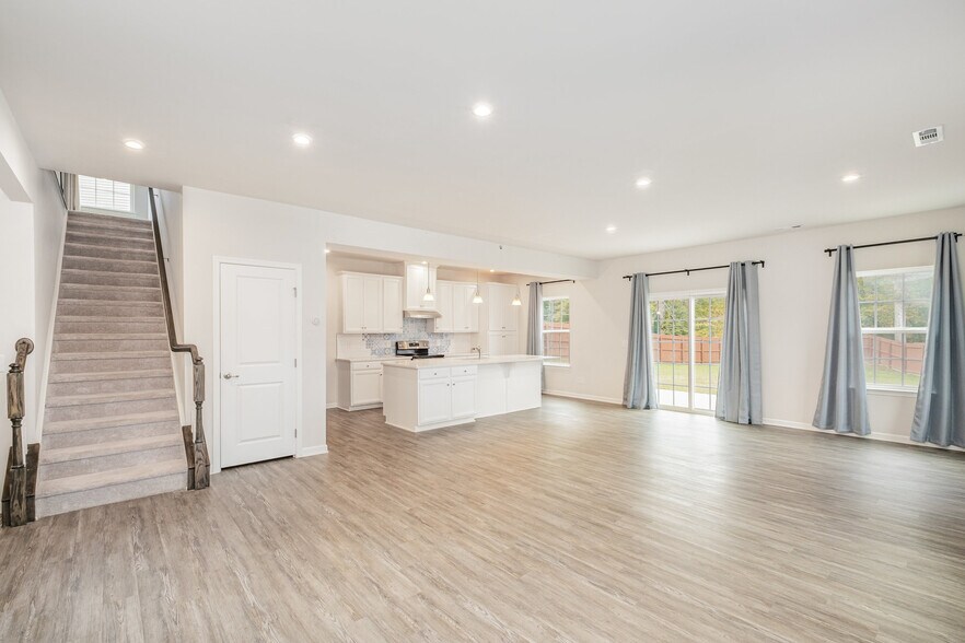 Building Photo - 971 Fancher Ln