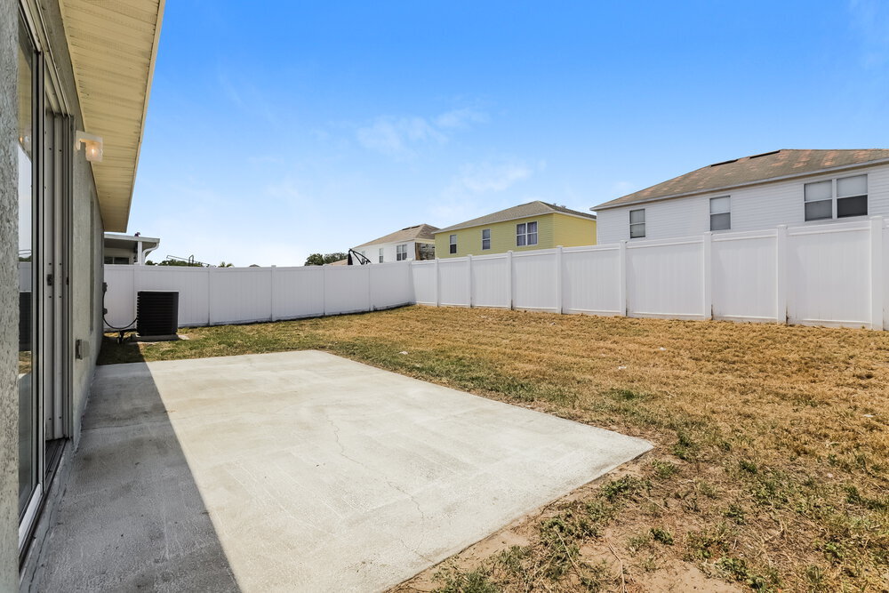 Building Photo - 12620 Lake Vista Dr